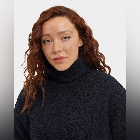 UGG Yolanda Turtleneck Sweater Black Boucle Cozy Knit Women’s Medium - Picture 3 of 10